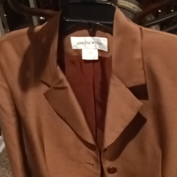FINAL PRICE JONES NEW YORK 100% silk brown blazer with brown buttons 10 - Picture 2 of 11